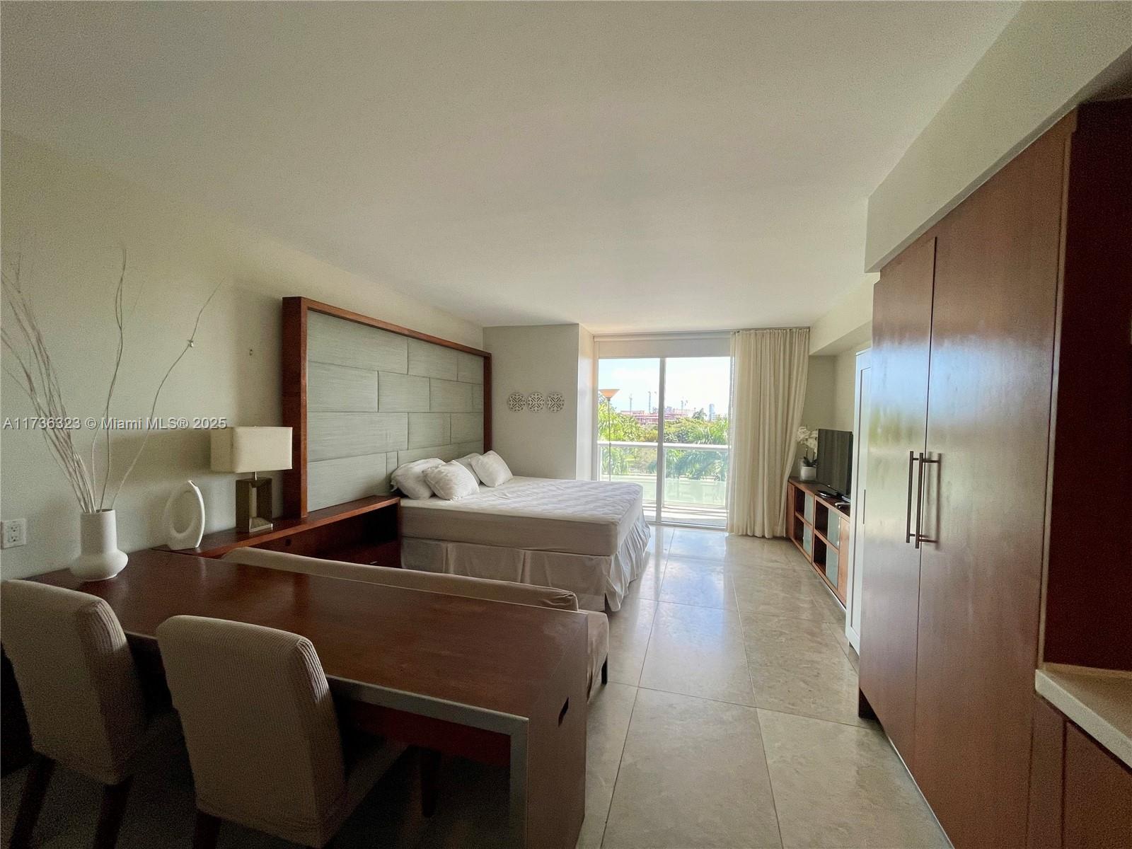 50 Biscayne Blvd # 505