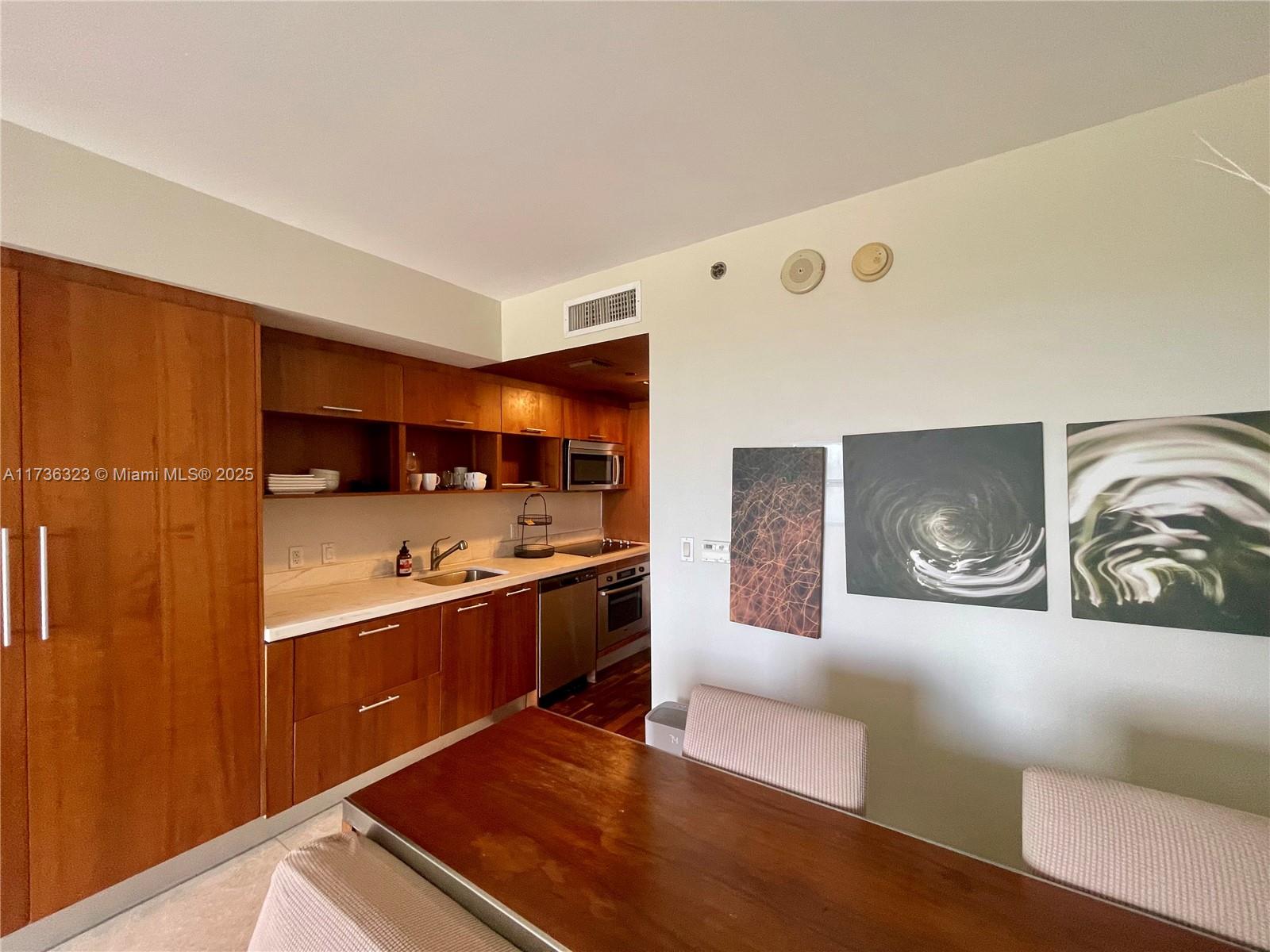 50 Biscayne Blvd # 505