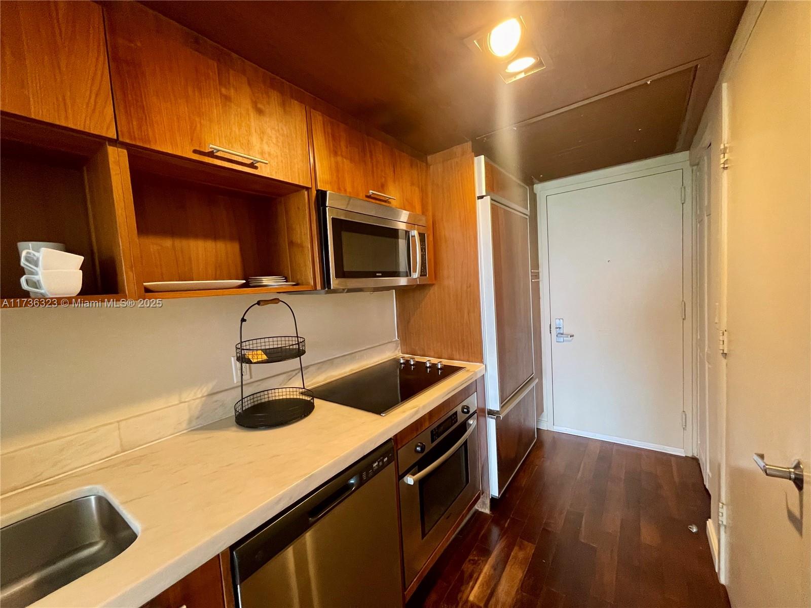 50 Biscayne Blvd # 505