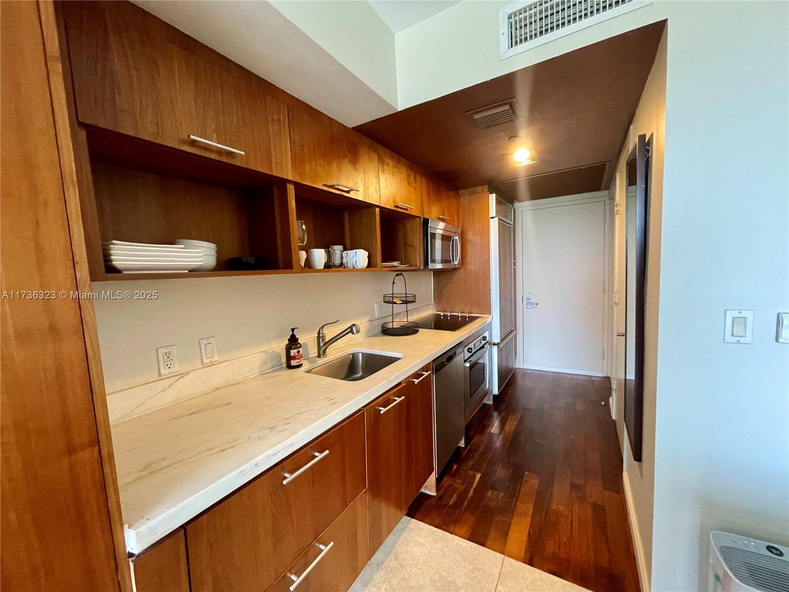 50 Biscayne Blvd # 505