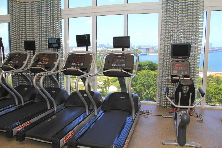 50 Biscayne Blvd # 505
