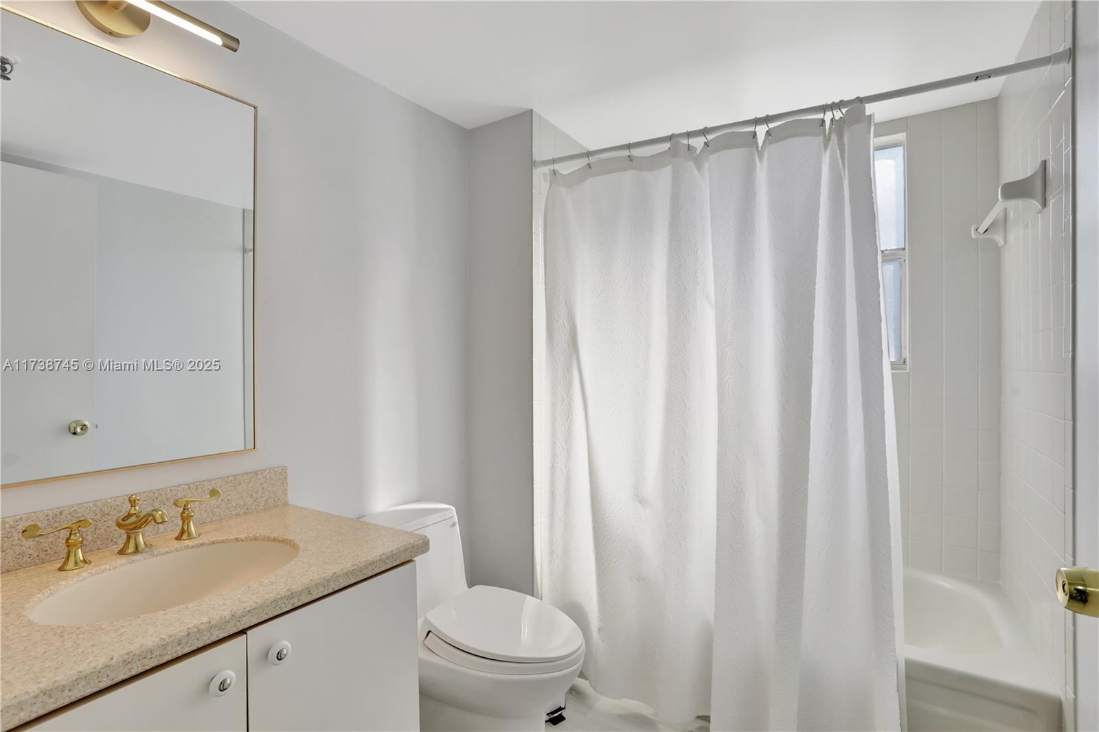 4570 NW 18th Ave # 310