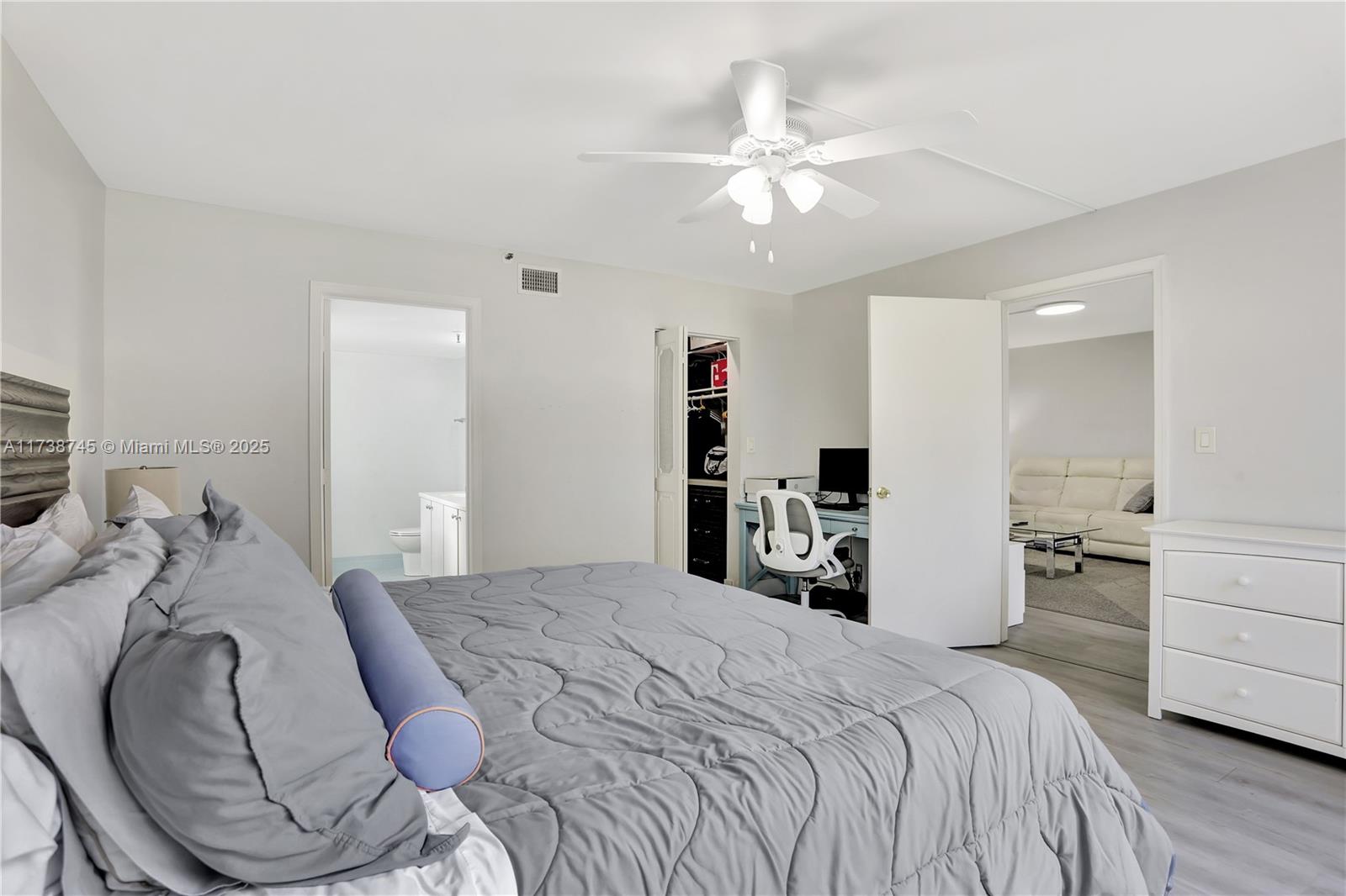 4570 NW 18th Ave # 310