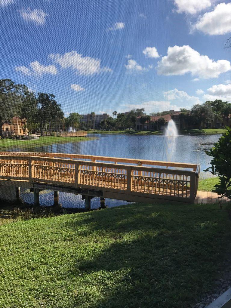 4831 Via Palm Lake # 1209