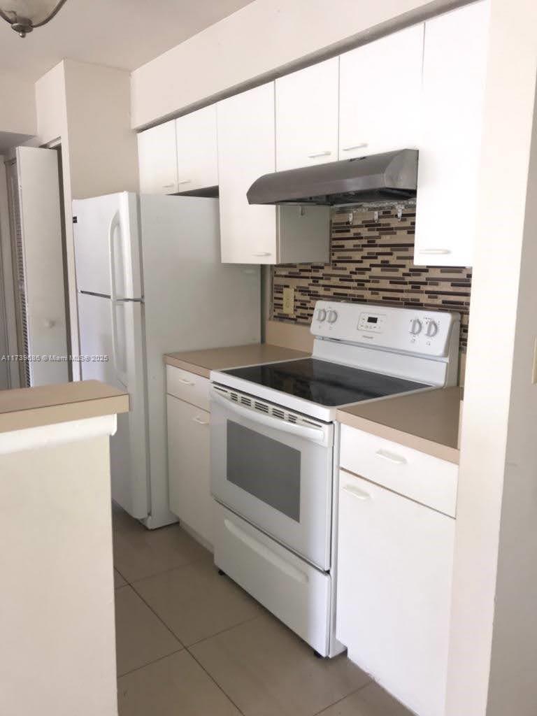 4831 Via Palm Lake # 1209