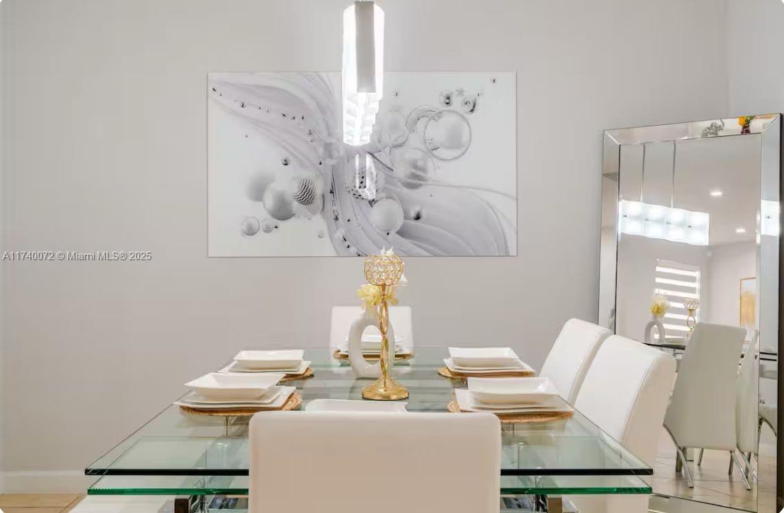 8763 NW 112th Pl Unit: .