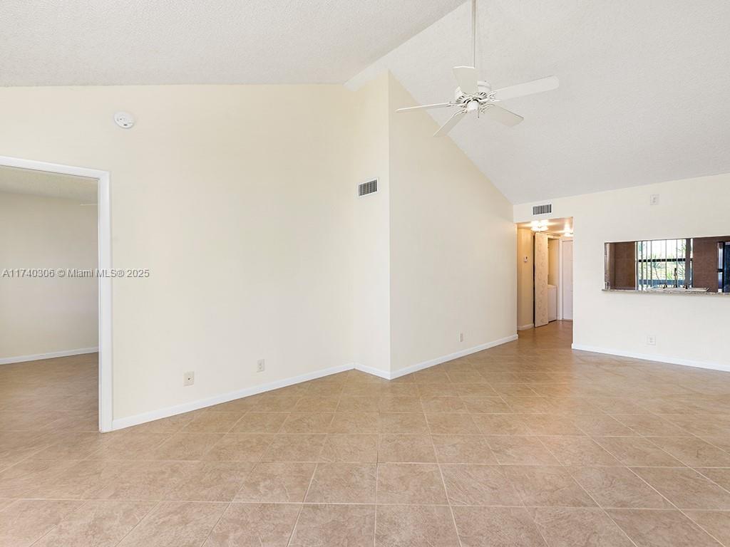 10013 Winding Lake Rd # 208
