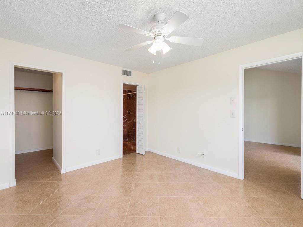 10013 Winding Lake Rd # 208
