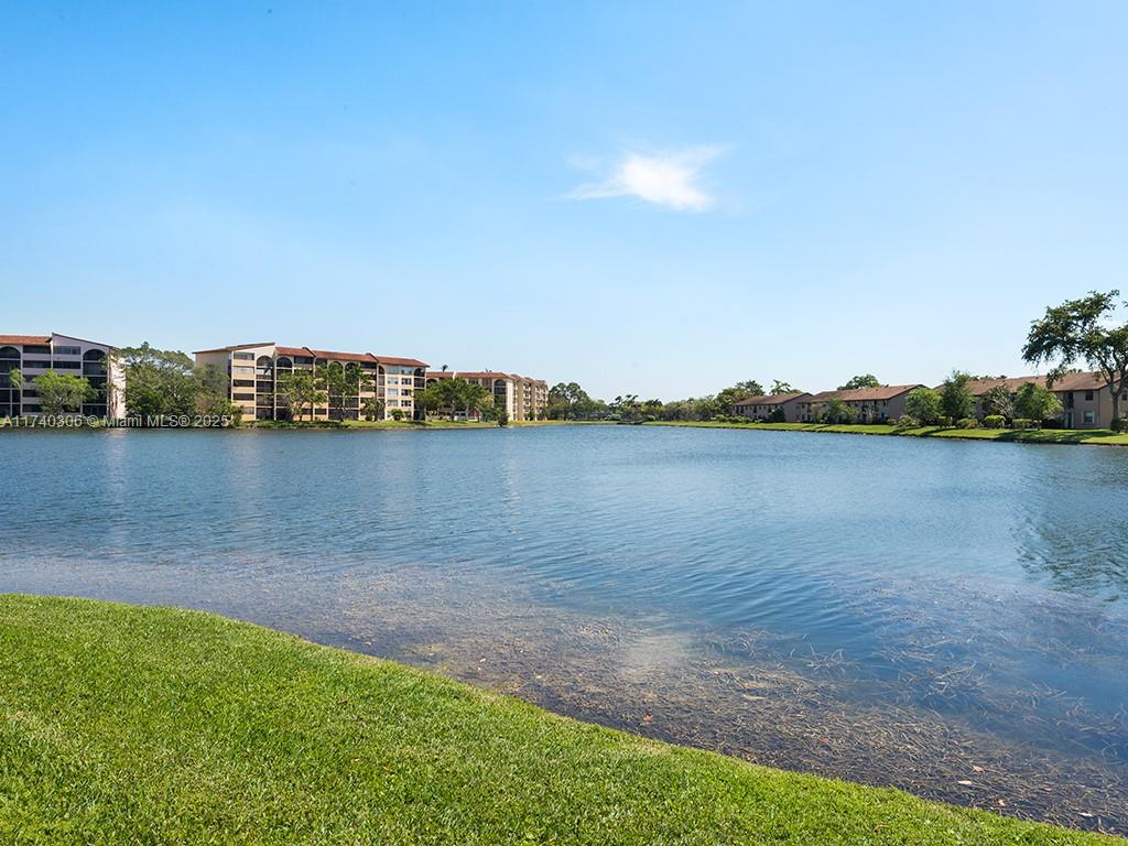 10013 Winding Lake Rd # 208