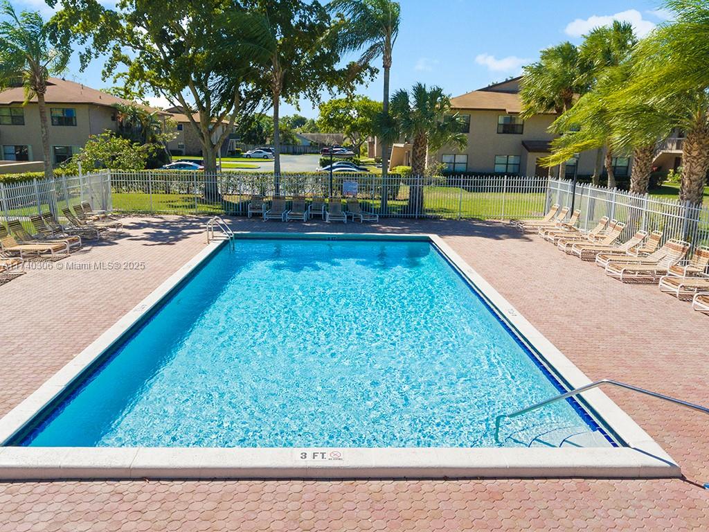 10013 Winding Lake Rd # 208