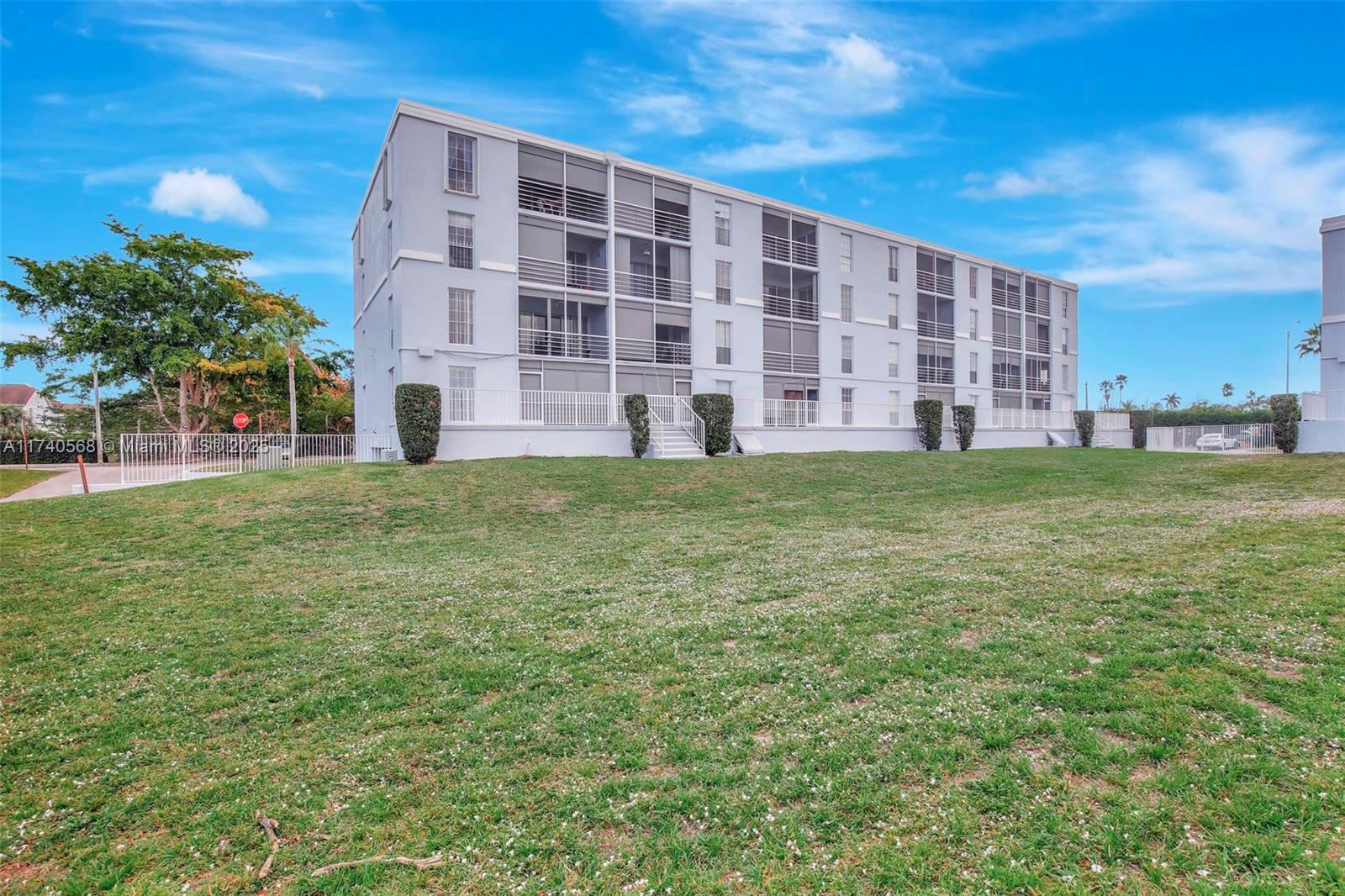 7981 S French Dr # 304 Unit: 2-304