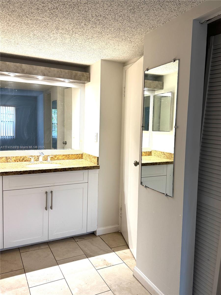 4394 NW 9th Ave # 1G Unit: 20-1G