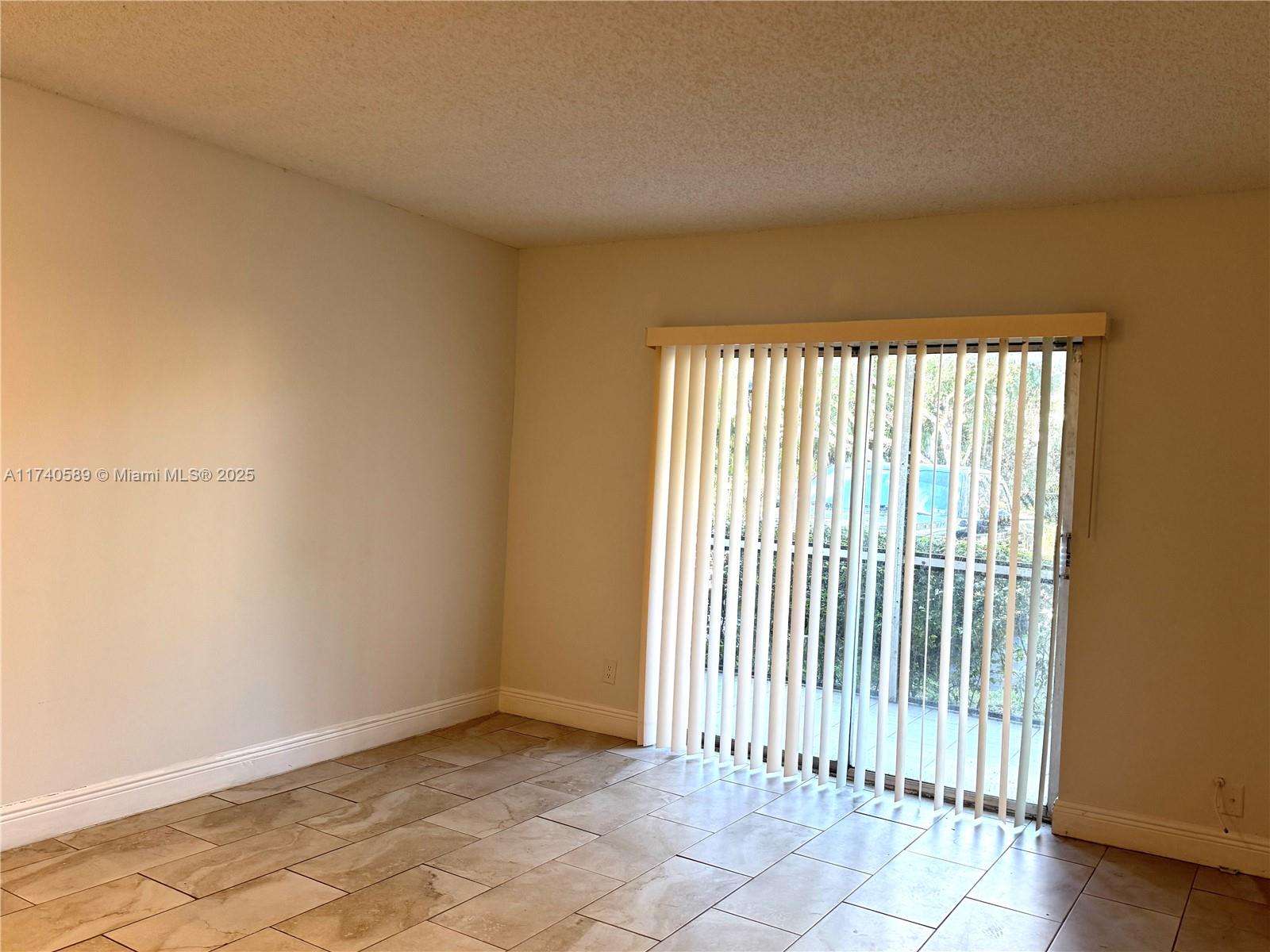 4394 NW 9th Ave # 1G Unit: 20-1G