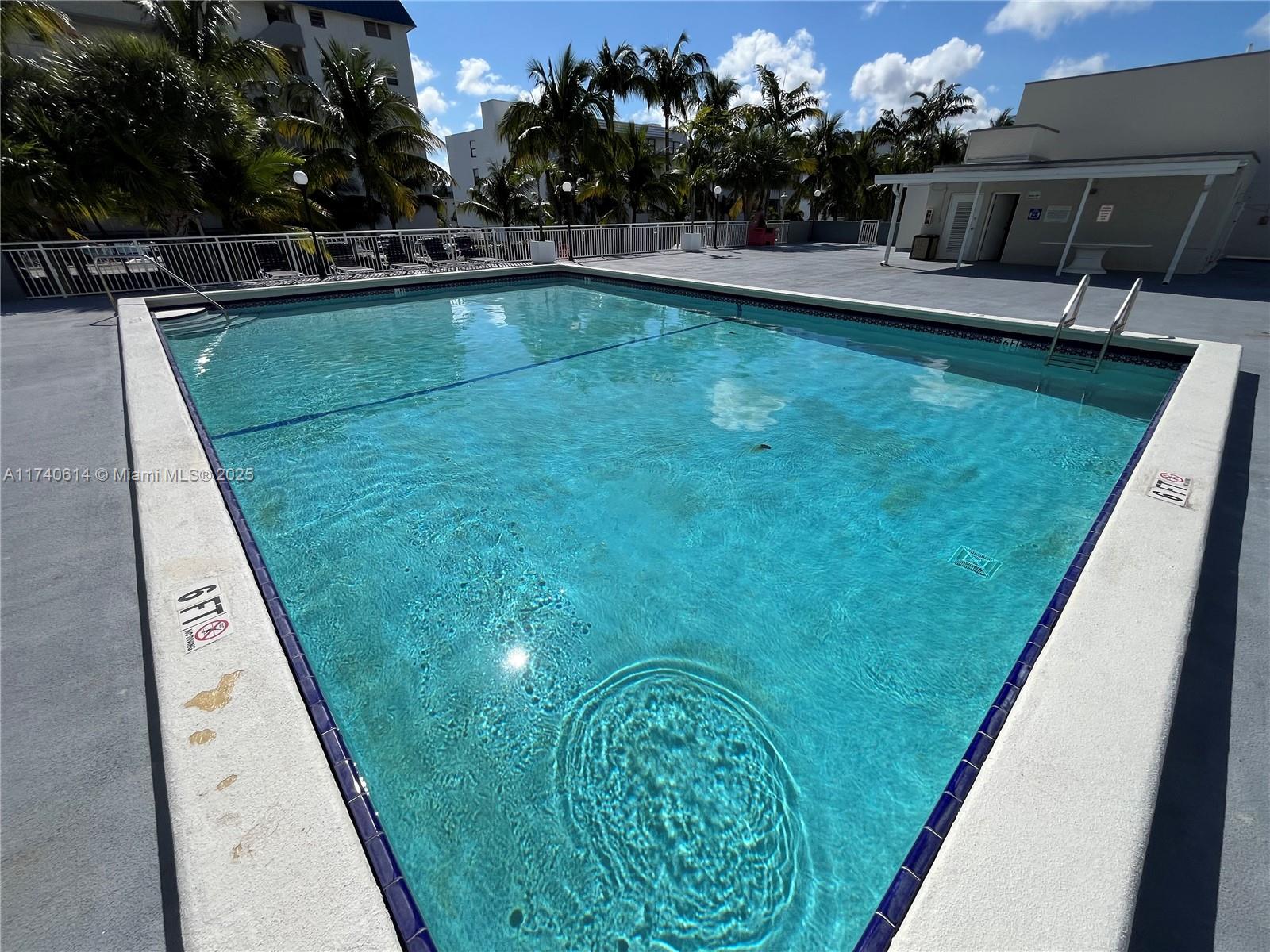 3745 NE 171st St # 9