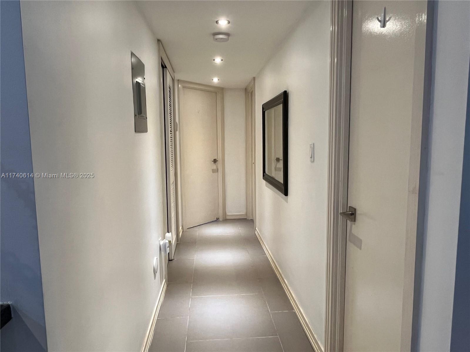 3745 NE 171st St # 9