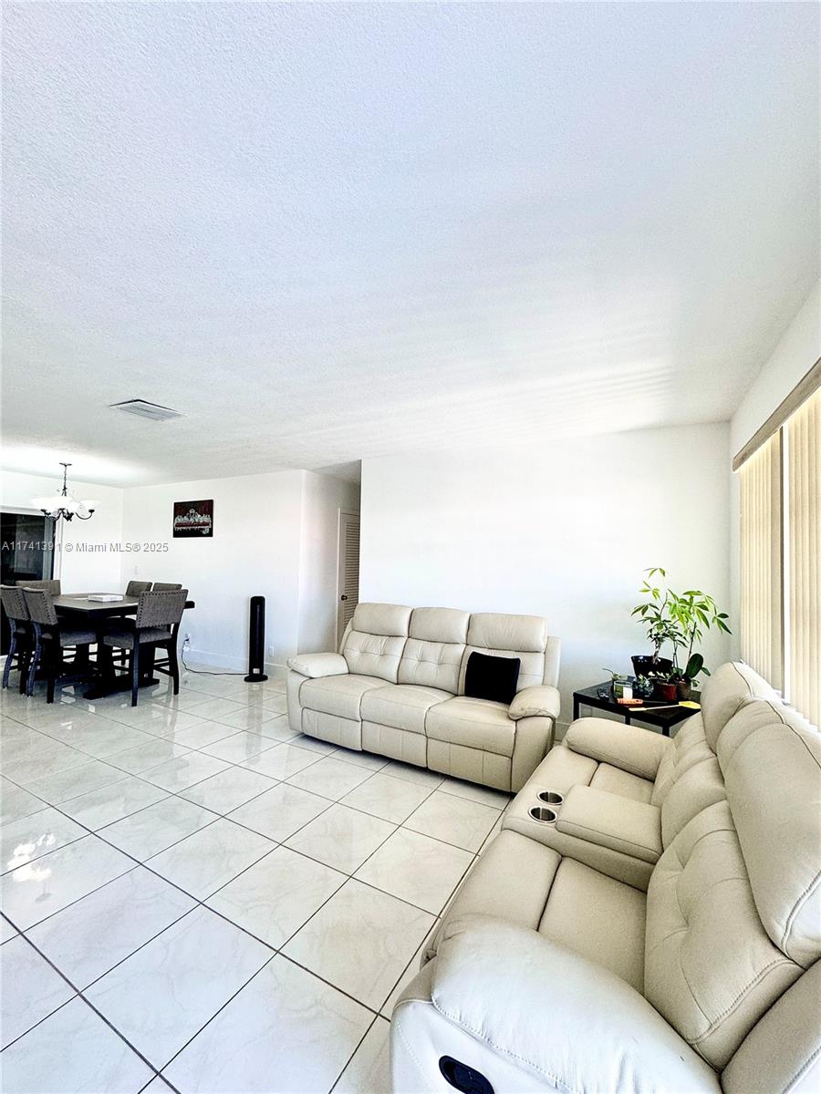4700 NW 48th Ave