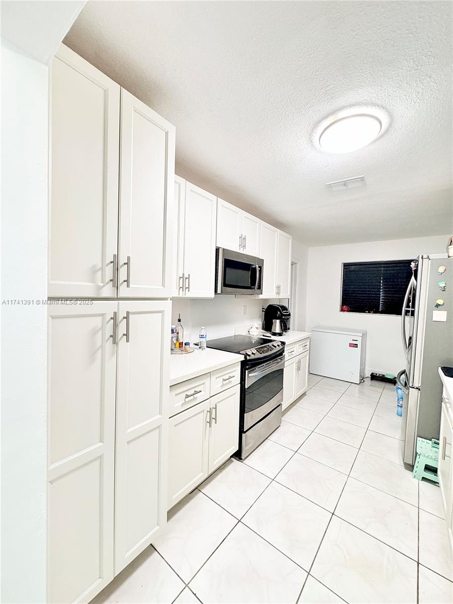 4700 NW 48th Ave