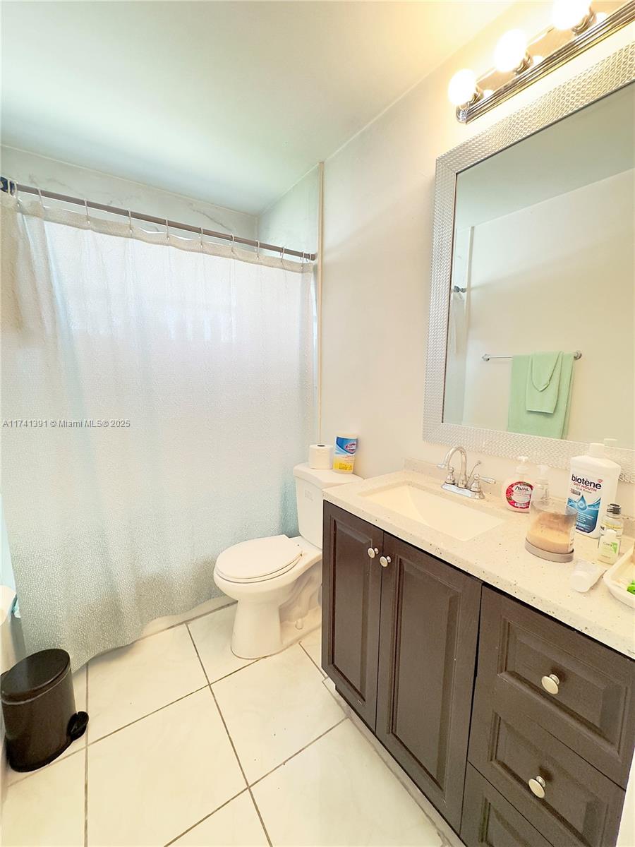 4700 NW 48th Ave