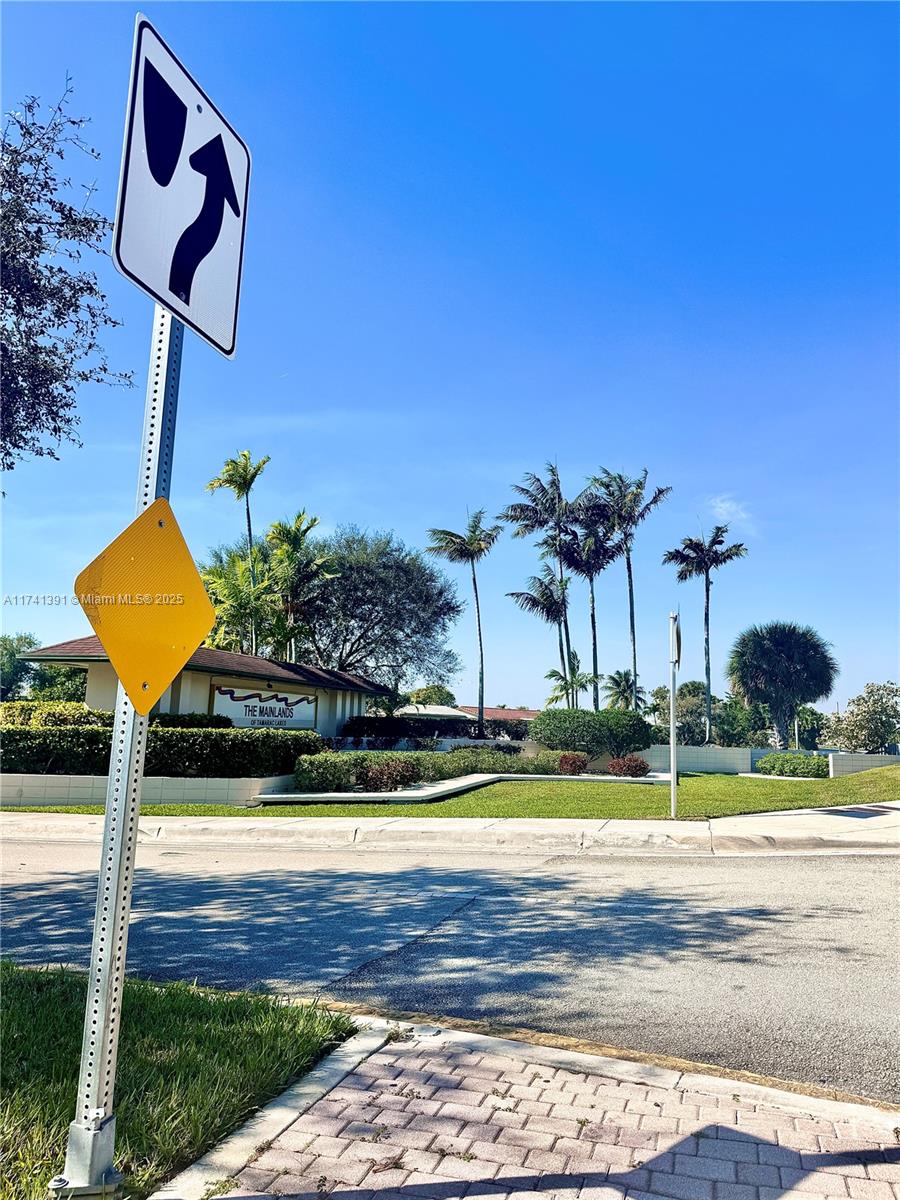 4700 NW 48th Ave