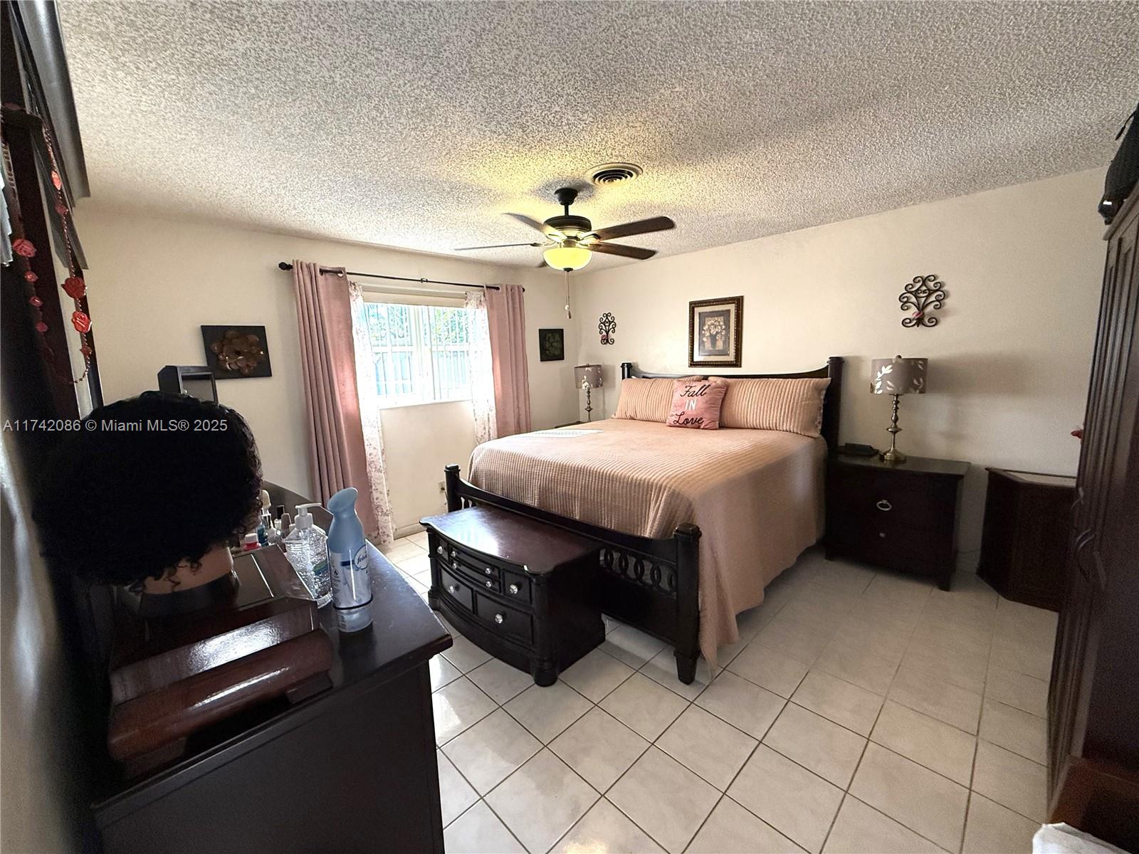 370 NW 43rd Ave