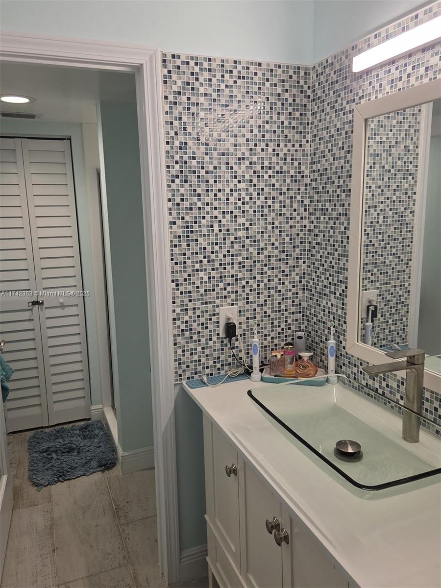 5163 N Highway A1A # 118