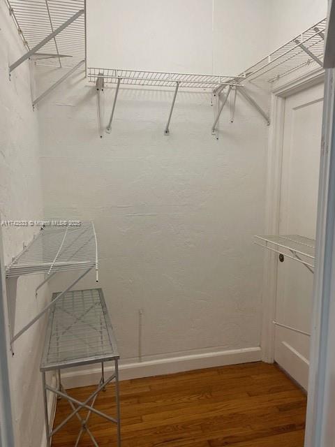 1560 Jefferson Ave # 5