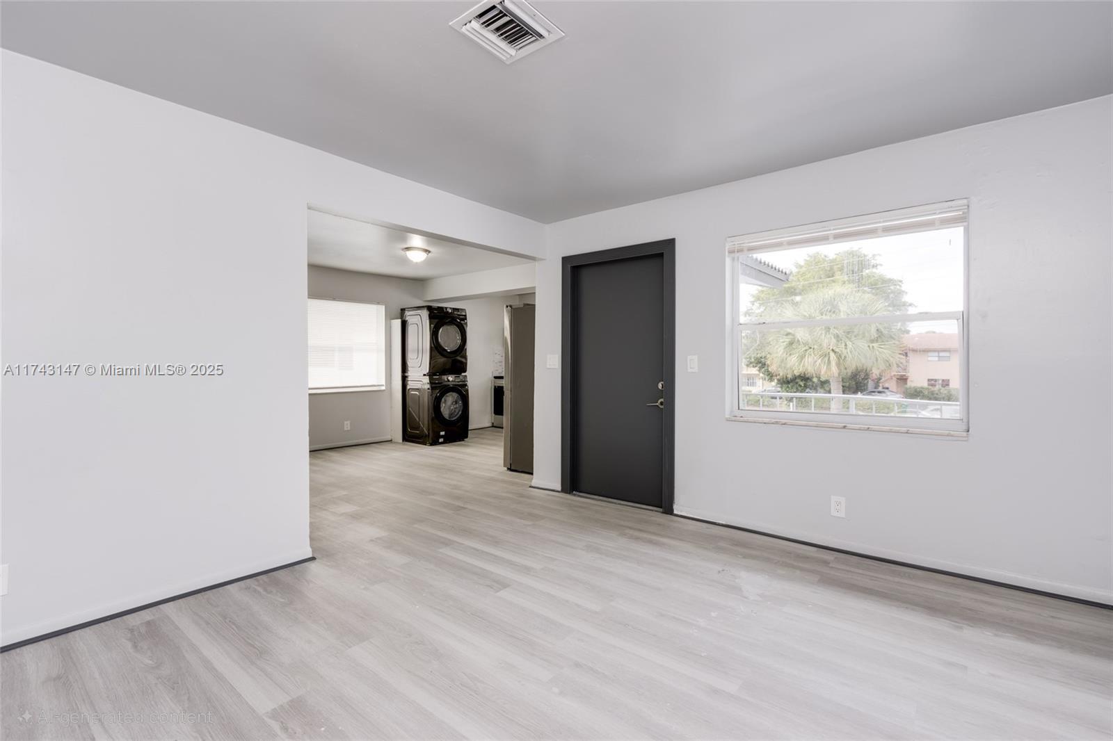 4351 Riverside Dr