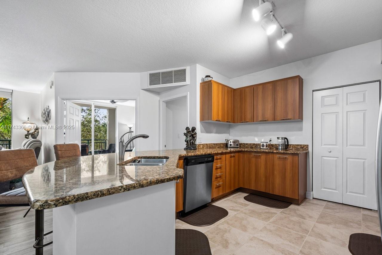 510 NW 84th Ave # 225