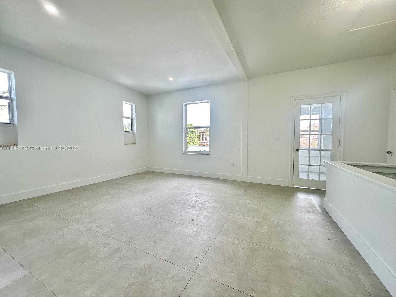30 NW 32nd Pl # 1
