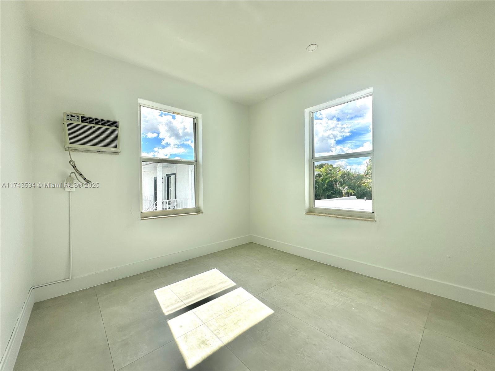 30 NW 32nd Pl # 1