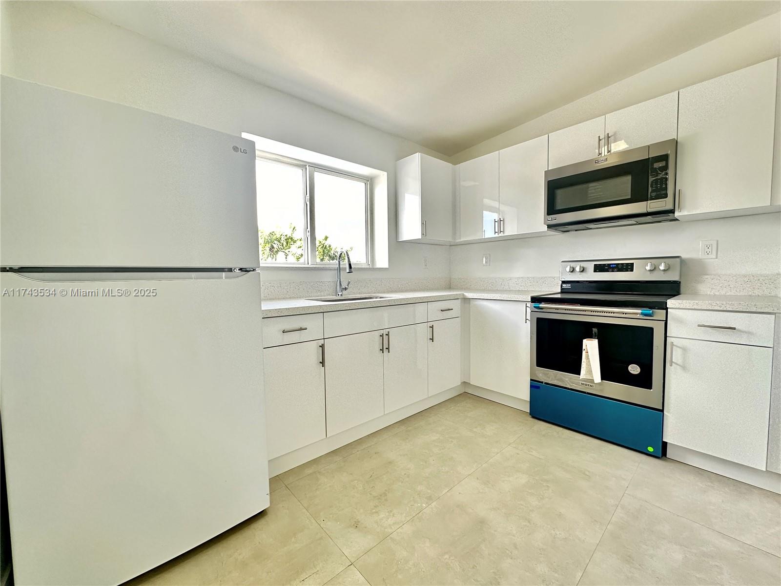 30 NW 32nd Pl # 1