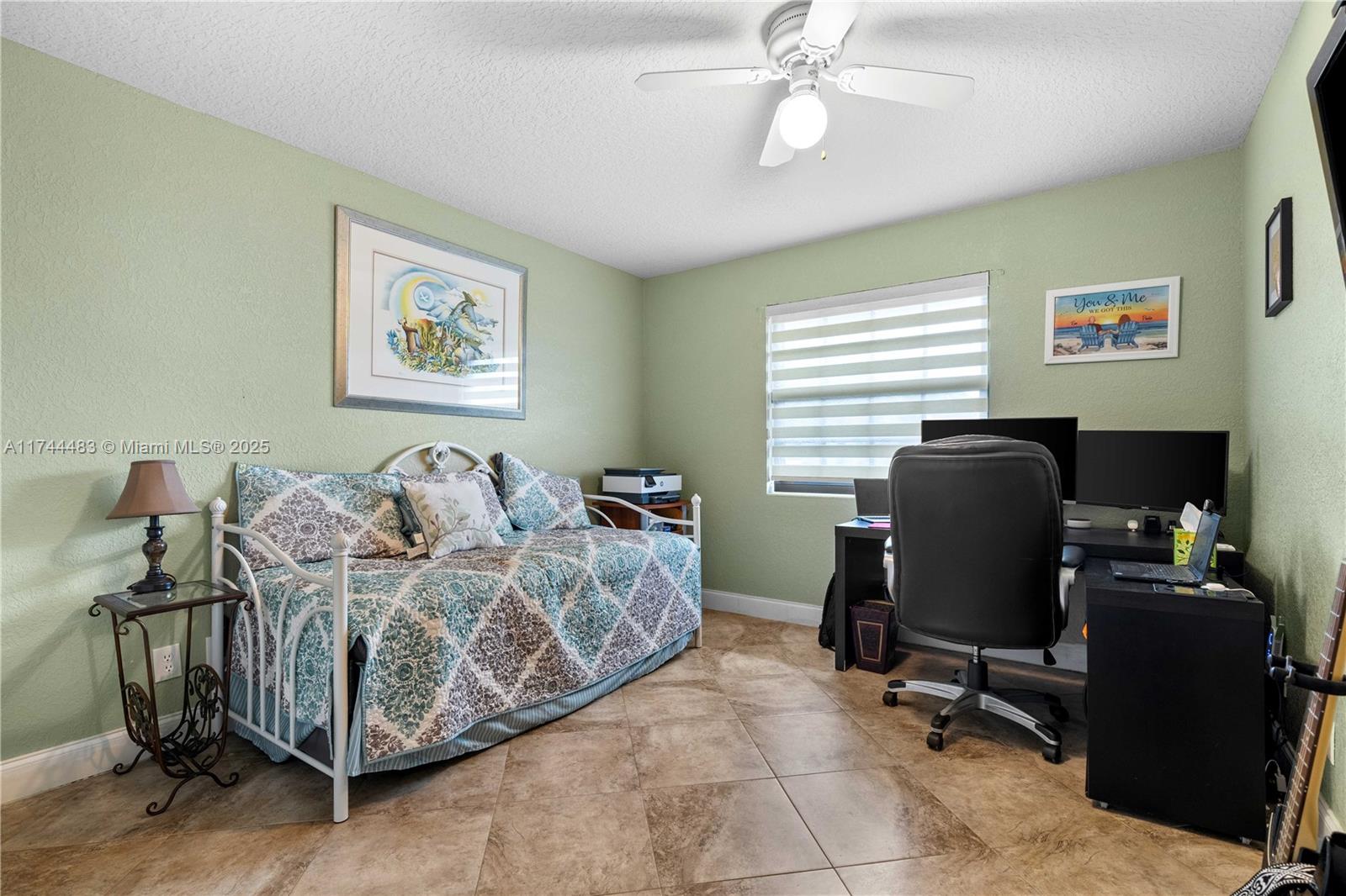 9555 Toledo Ln