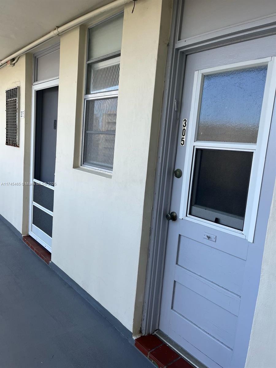 2855 Leonard Dr # H305