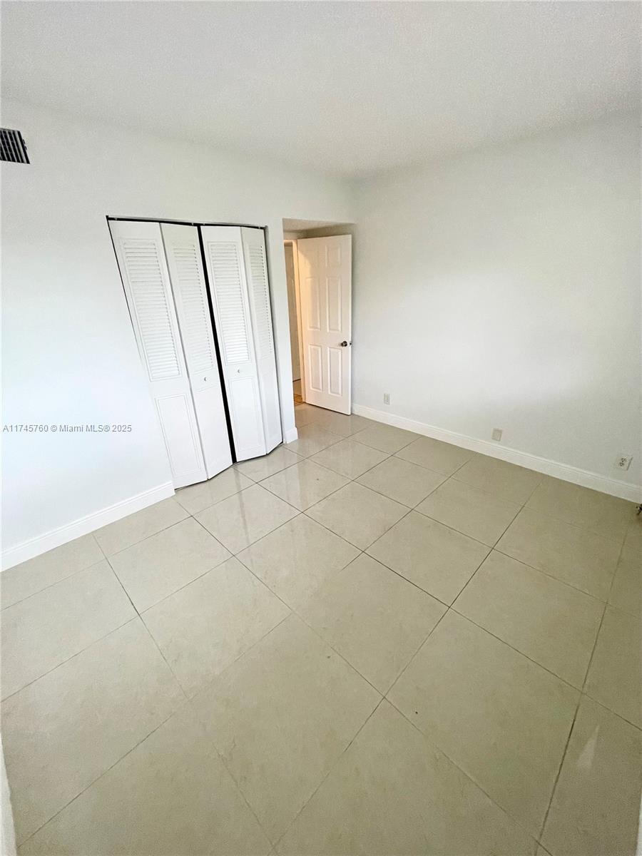 6505 Winfield Blvd # 32 Unit: B-32
