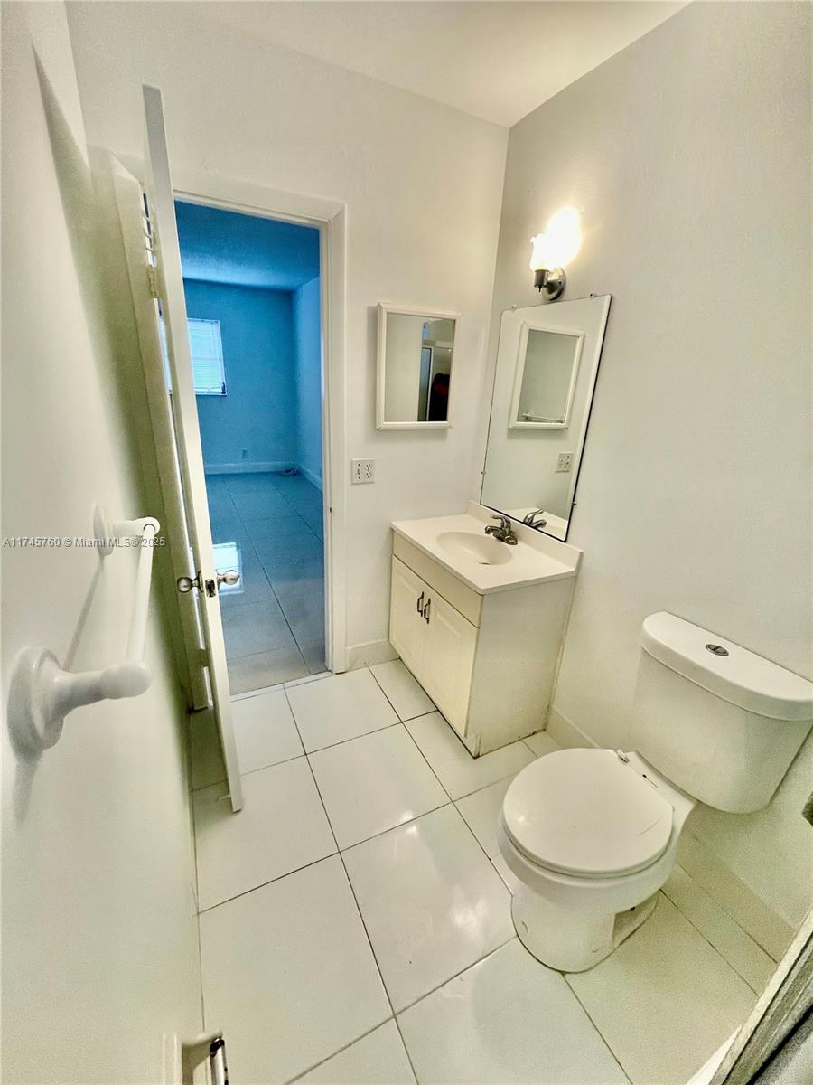6505 Winfield Blvd # 32 Unit: B-32