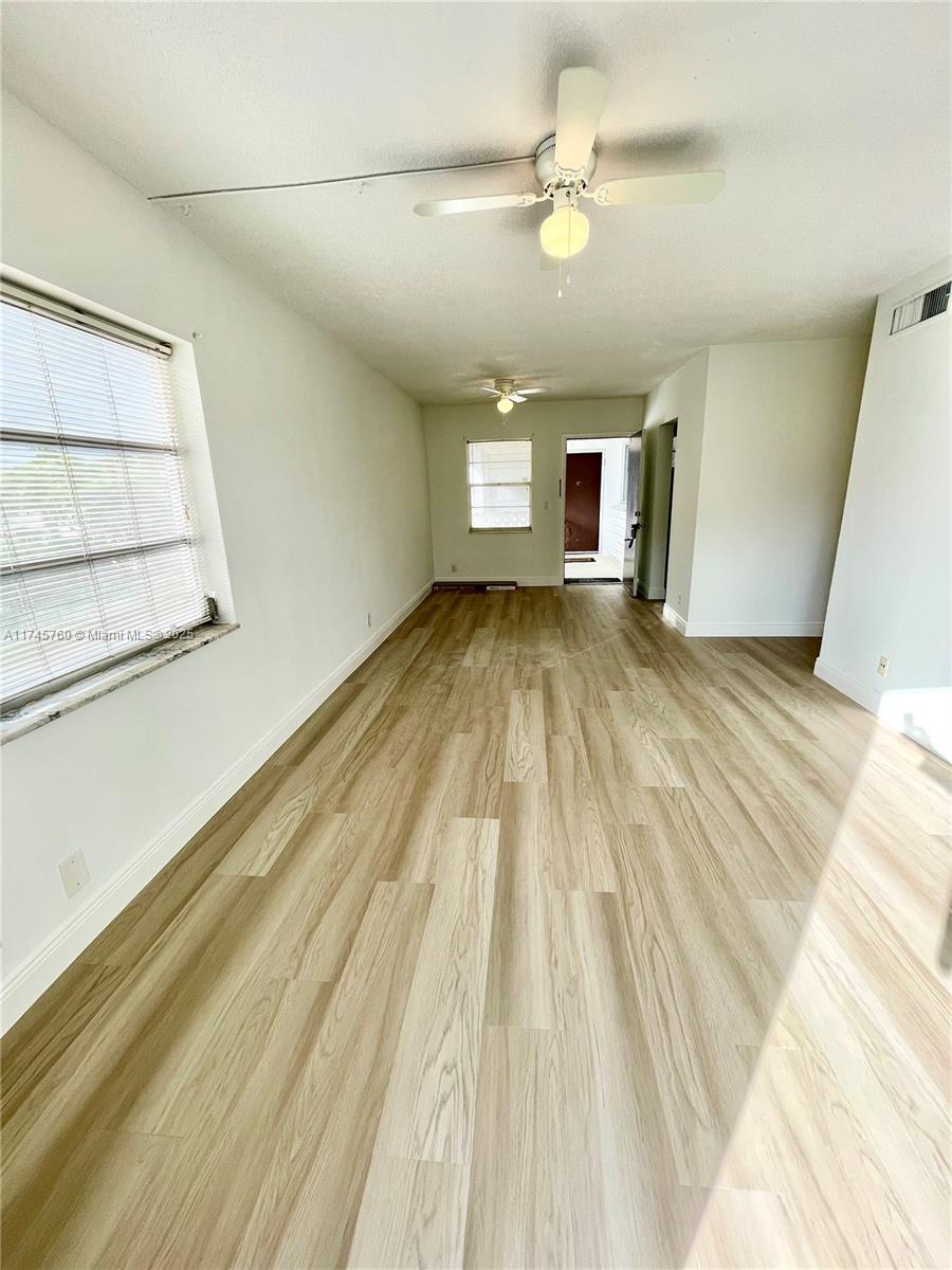 6505 Winfield Blvd # 32 Unit: B-32