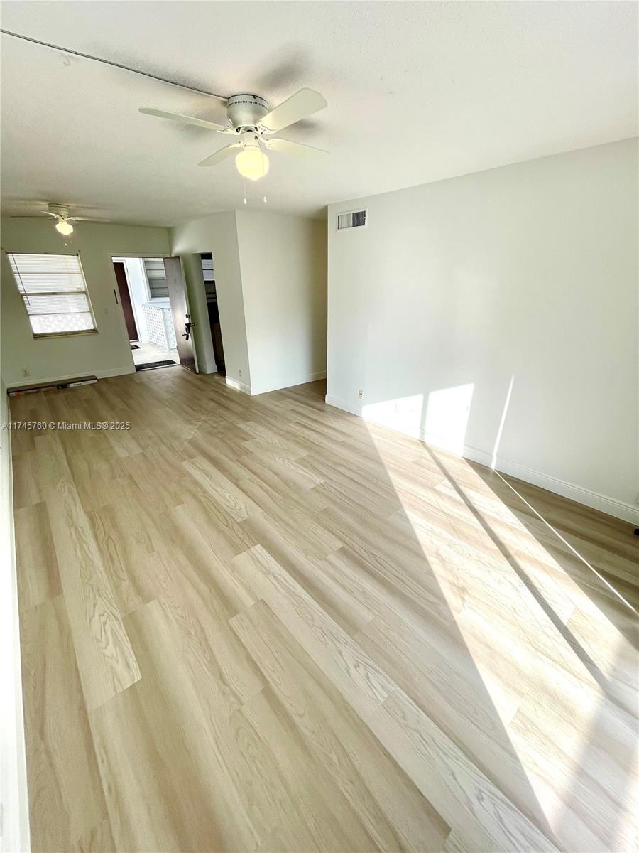 6505 Winfield Blvd # 32 Unit: B-32