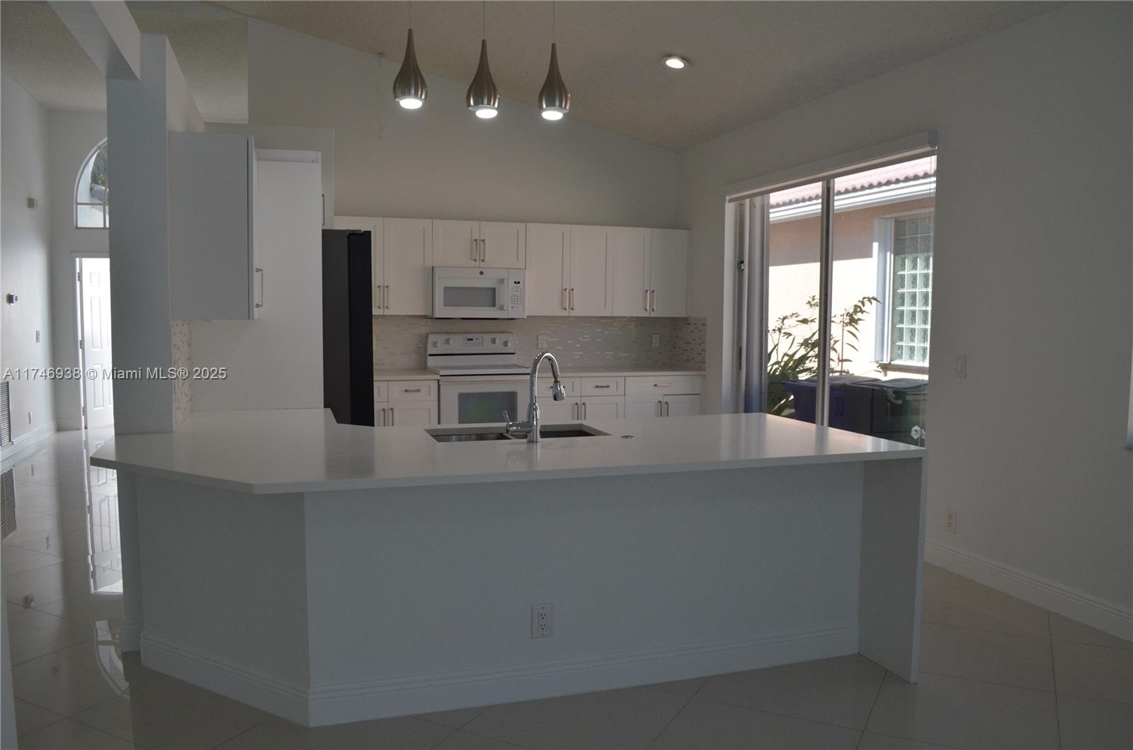 7700 NW 29th St