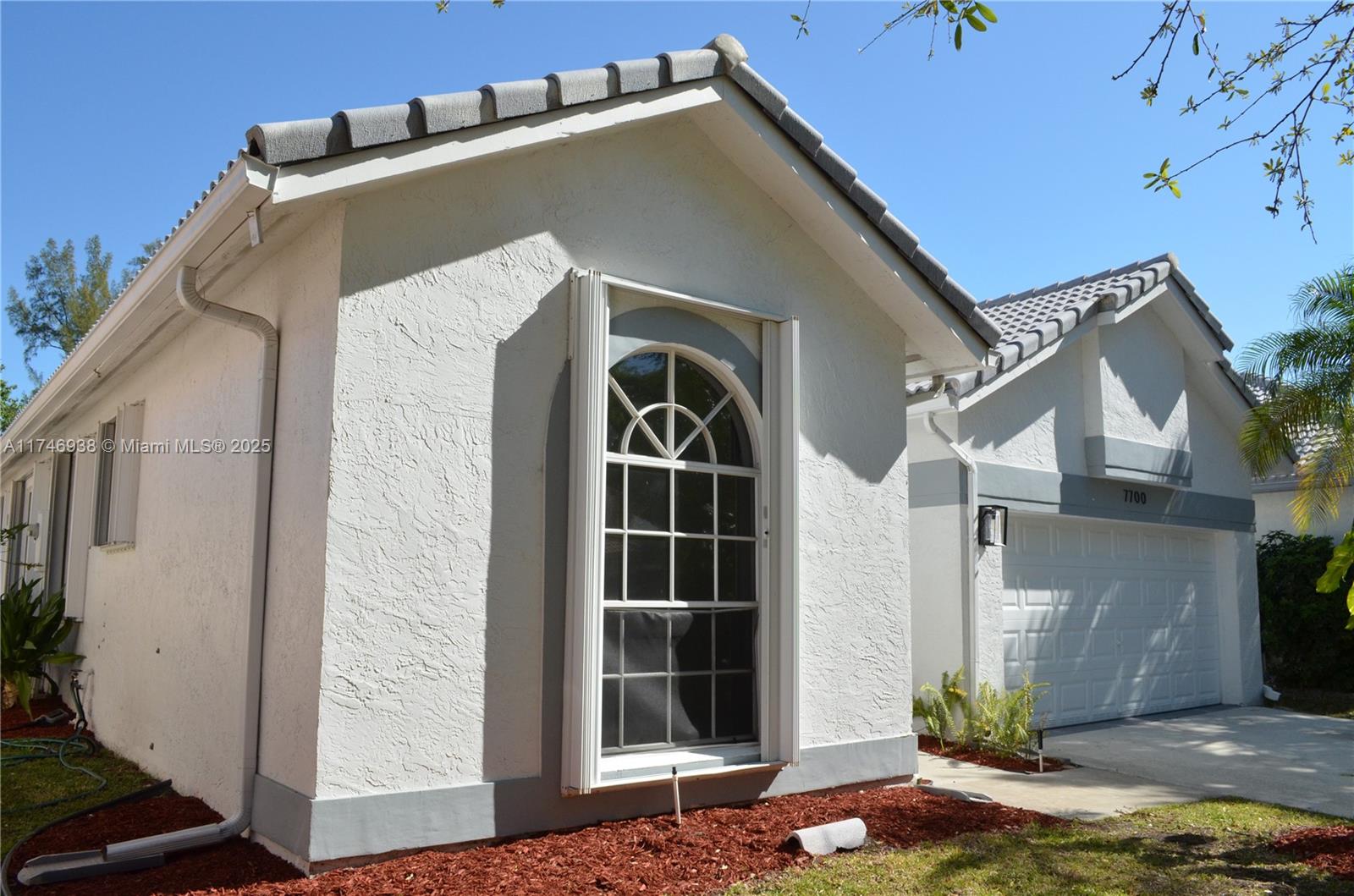 7700 NW 29th St