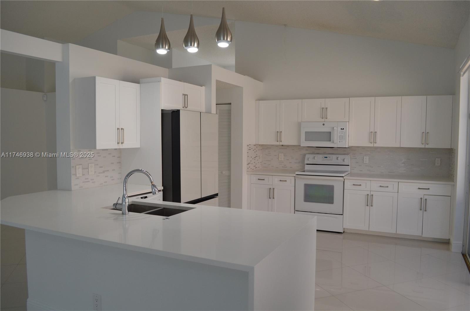7700 NW 29th St