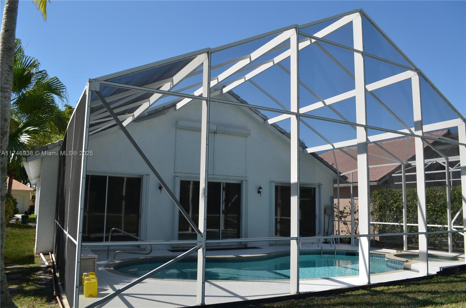 7700 NW 29th St
