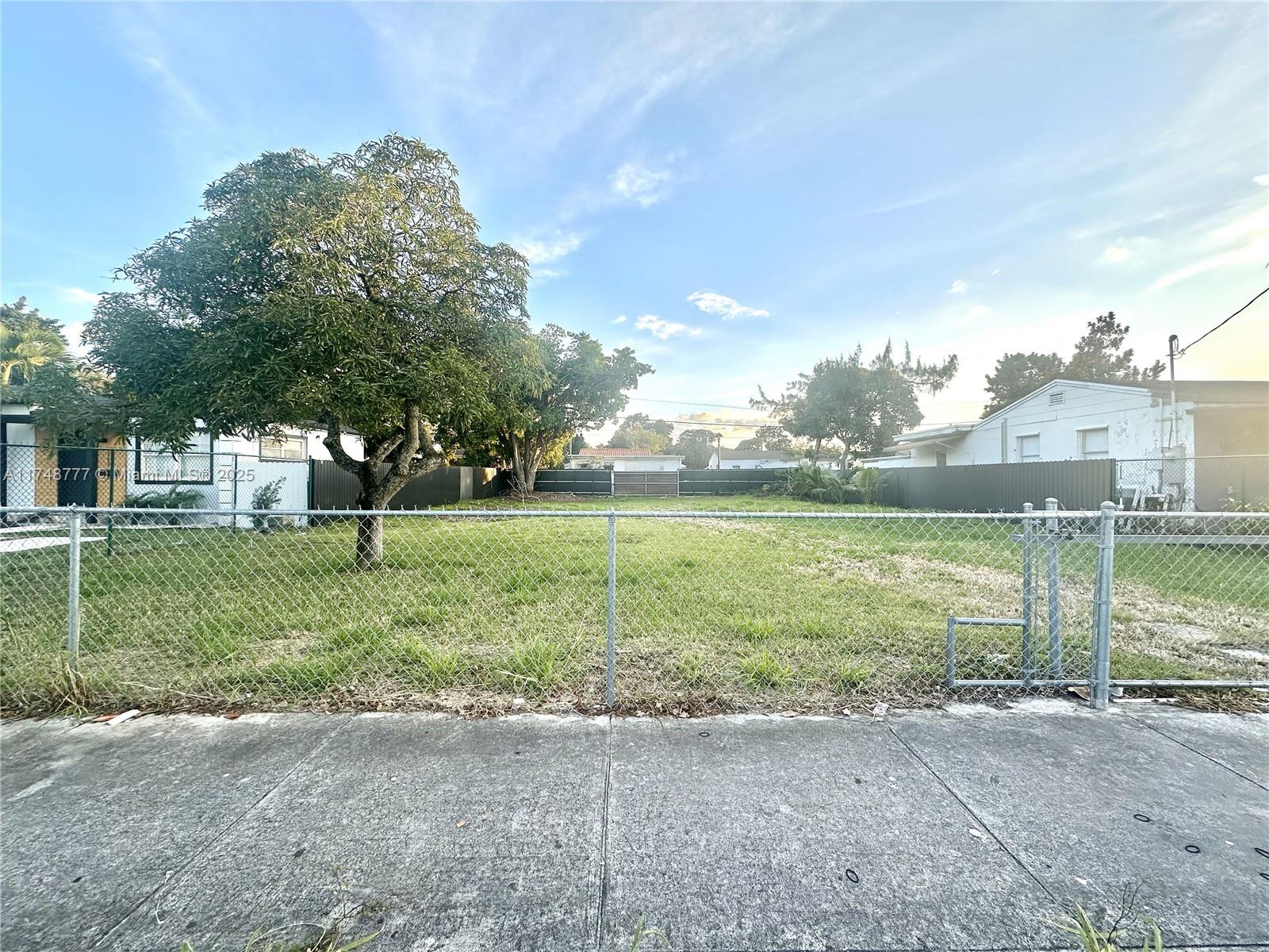 1350 NW 51st Ter