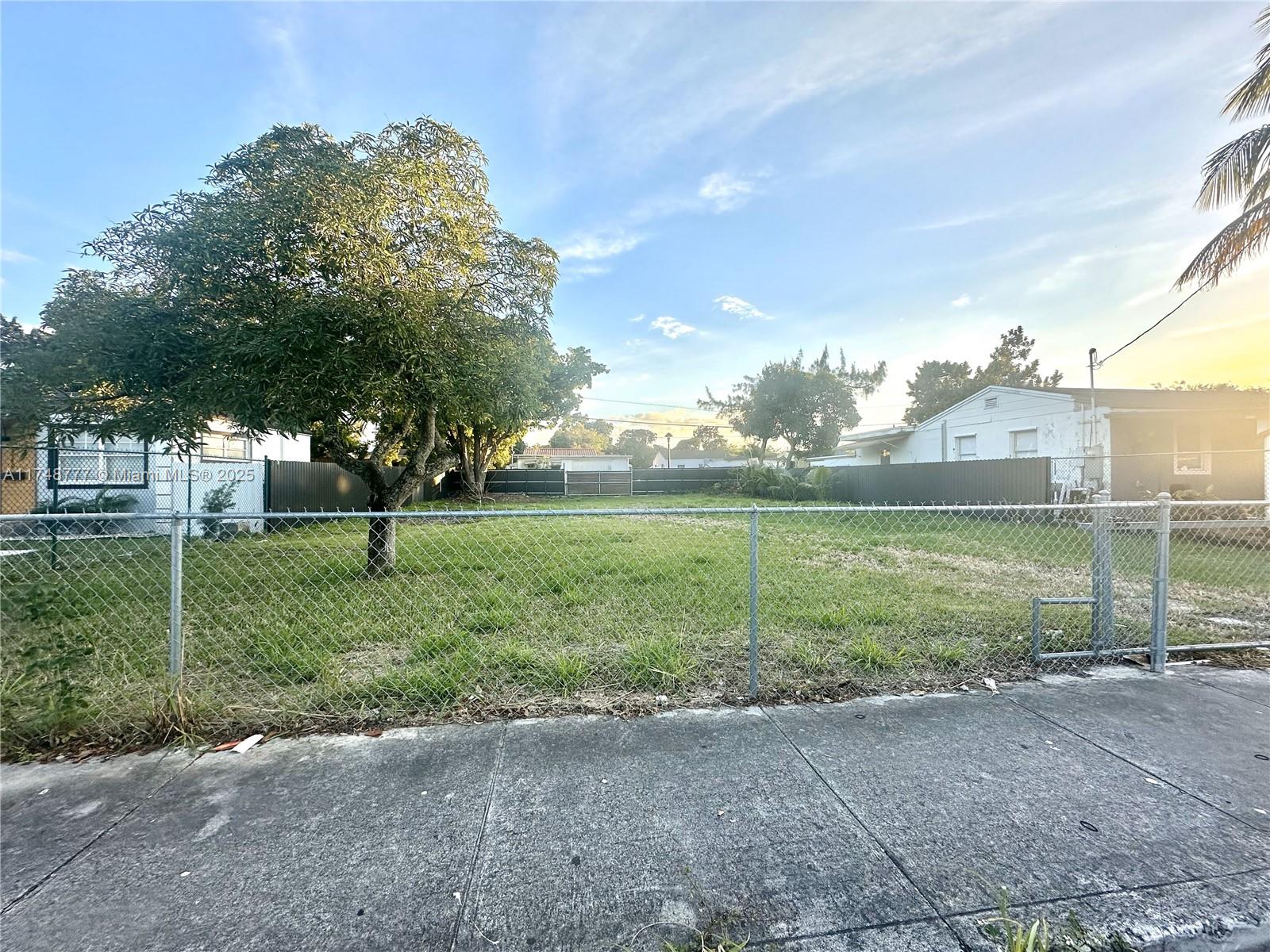 1350 NW 51st Ter