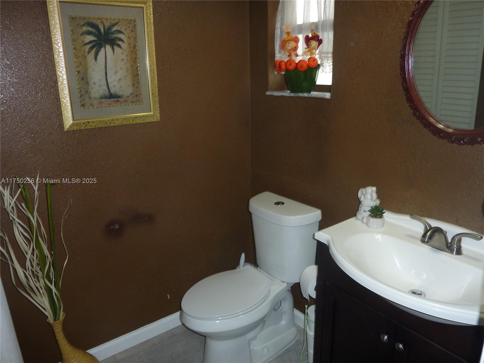 10123 Sunrise Lakes Blvd Unit: 104