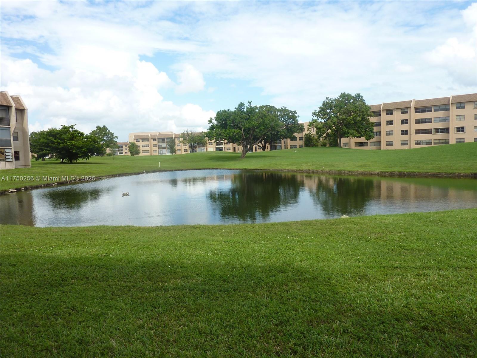 10123 Sunrise Lakes Blvd Unit: 104