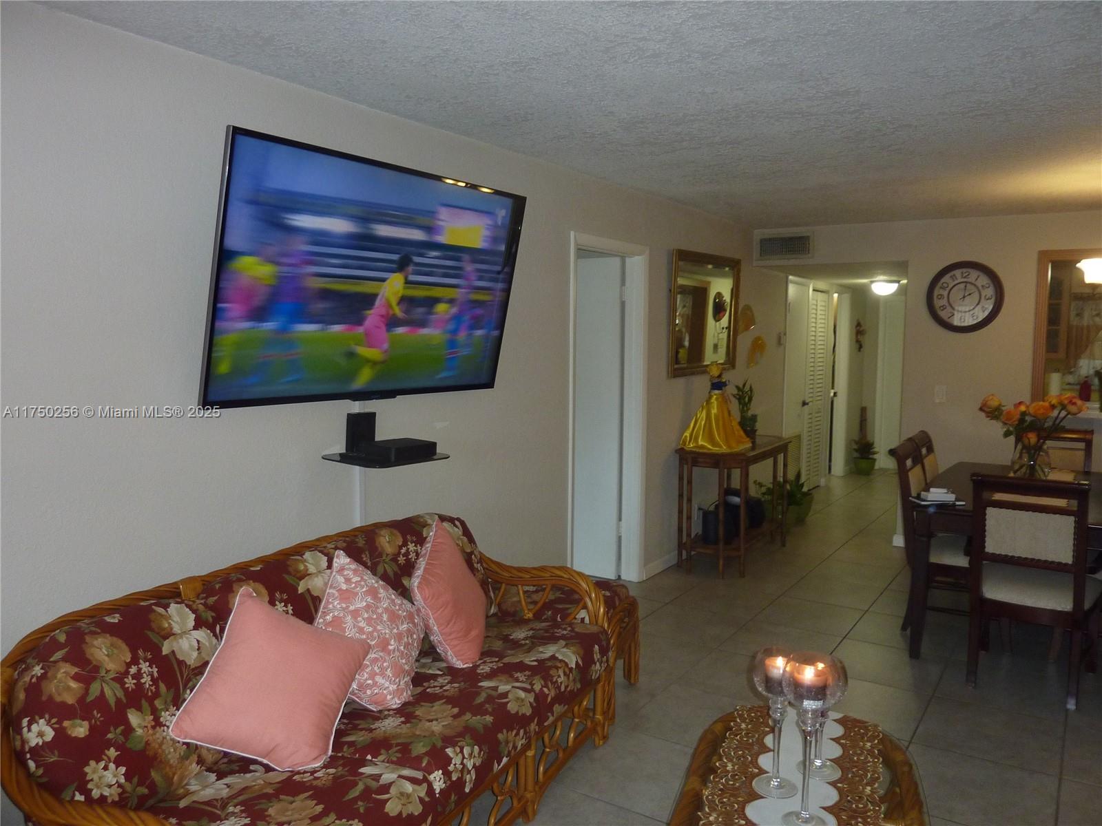 10123 Sunrise Lakes Blvd Unit: 104
