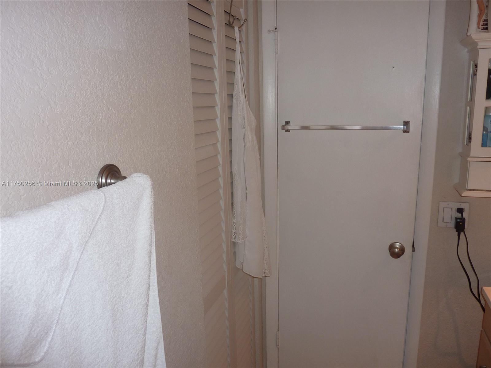 10123 Sunrise Lakes Blvd Unit: 104