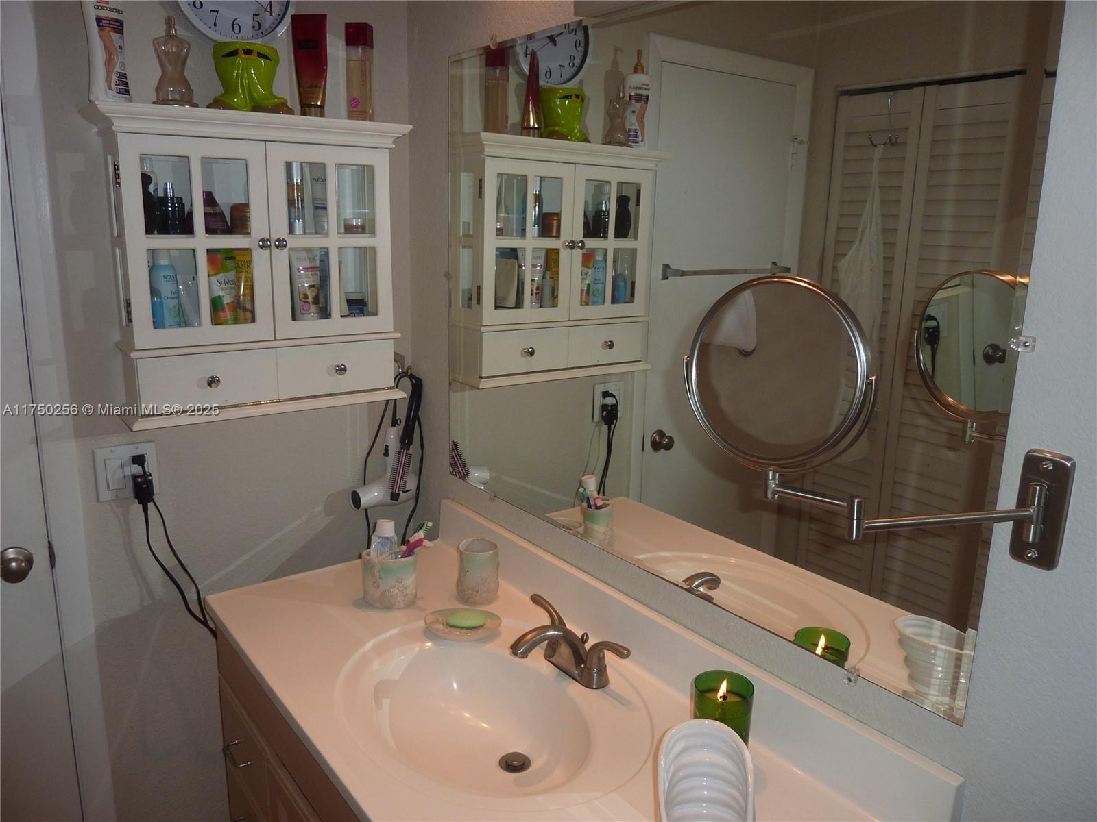 10123 Sunrise Lakes Blvd Unit: 104