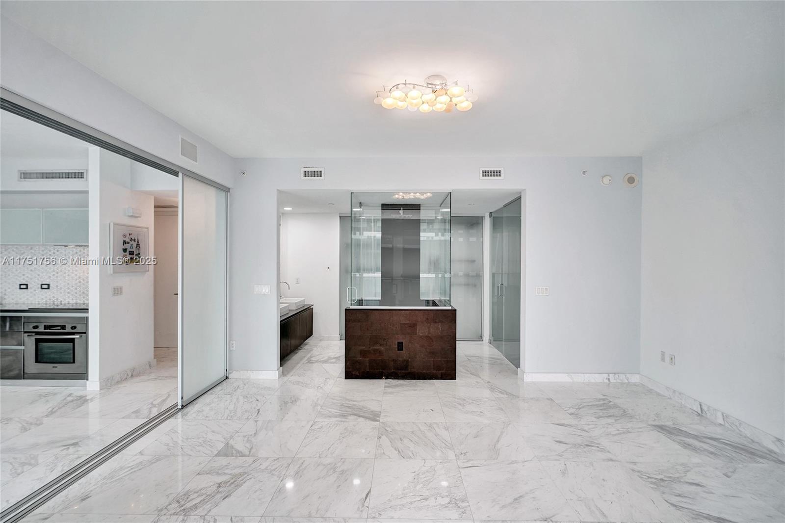1040 Biscayne Blvd # 3608