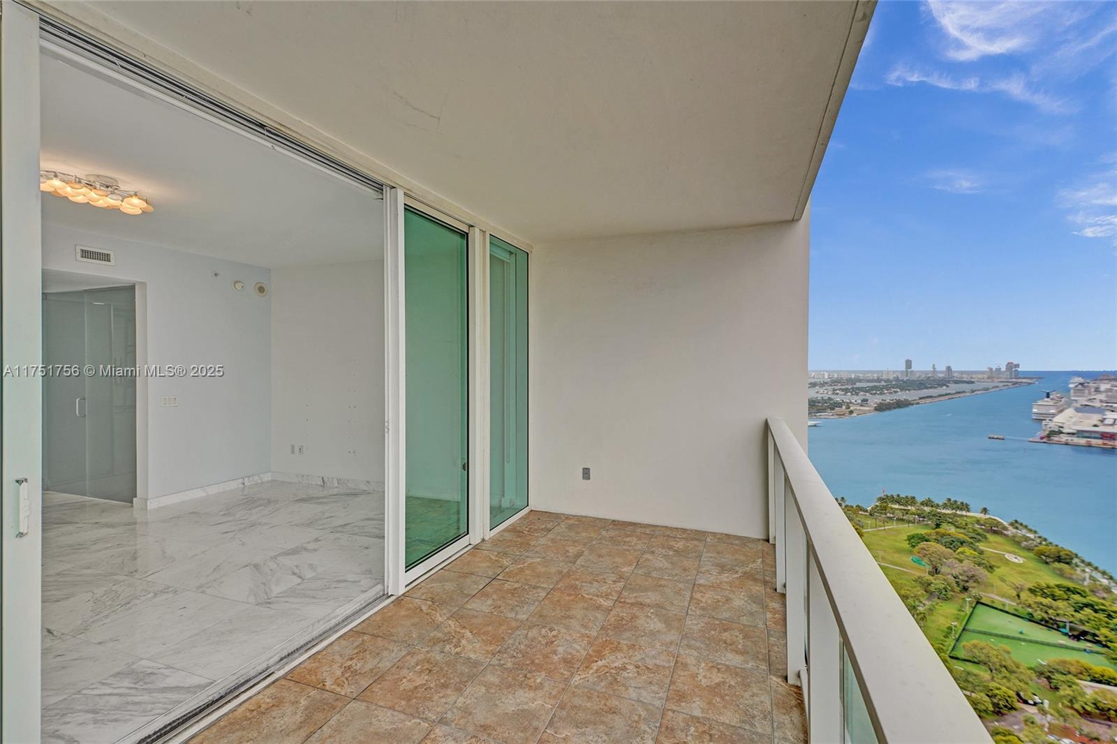 1040 Biscayne Blvd # 3608